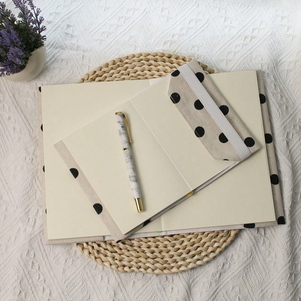 A5 A6 недель серый фон черная  – обзор и цена Notebook Dotted A5